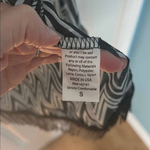 Black & White Swim Coverup with Fringe | Black & White Coverup | Swim Cover Up - Picture 5 of 8